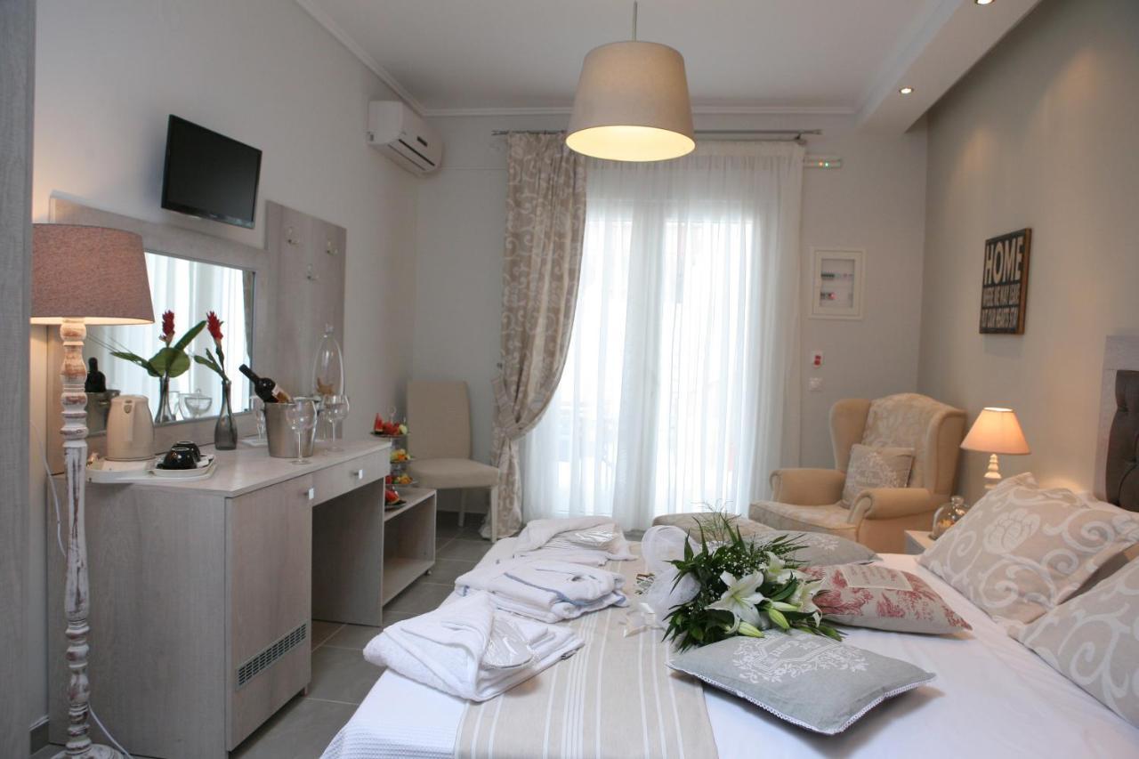 Aqua Mare Hotel Nea Kallikrateia エクステリア 写真