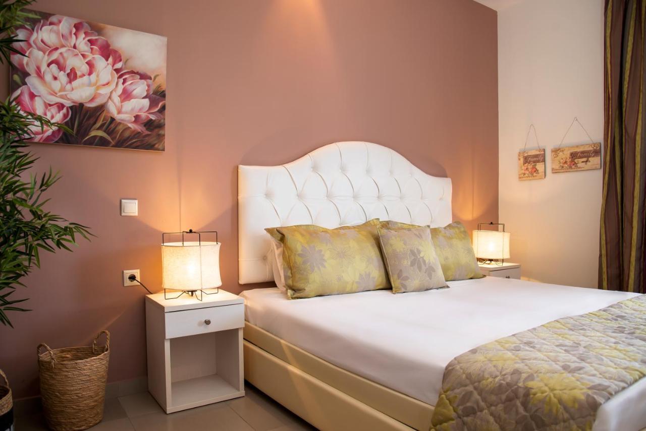 Aqua Mare Hotel Nea Kallikrateia エクステリア 写真