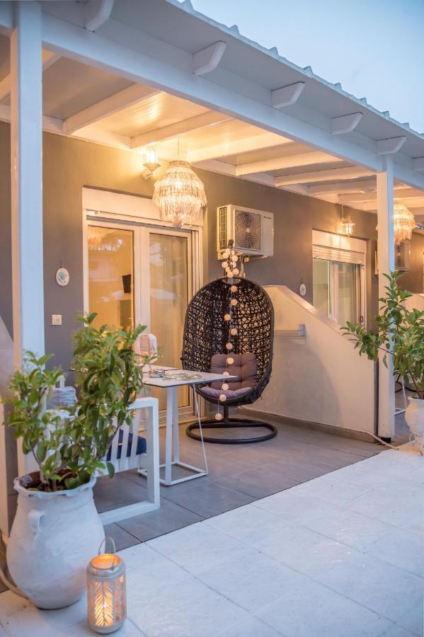 Aqua Mare Hotel Nea Kallikrateia エクステリア 写真